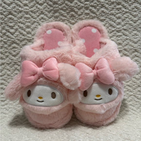 Sanrio Shoes - Sanrio My melody pink woman’s house slippers shoes sandles size 7